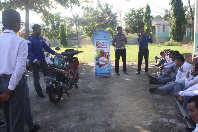 Beri Pehamanan Kelayakan Kendaraan Melalui Safety Riding